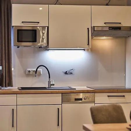Kuchler Apartment *