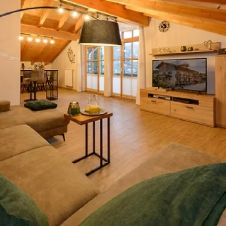 Kuchler Apartment *